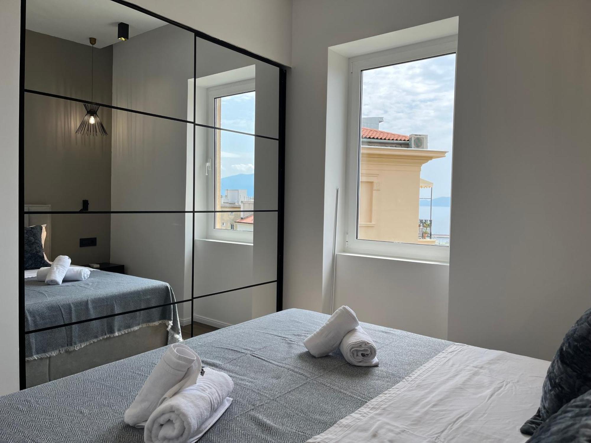 Jadabell 1 & 2 With Sea View Apartment Rijeka Bagian luar foto