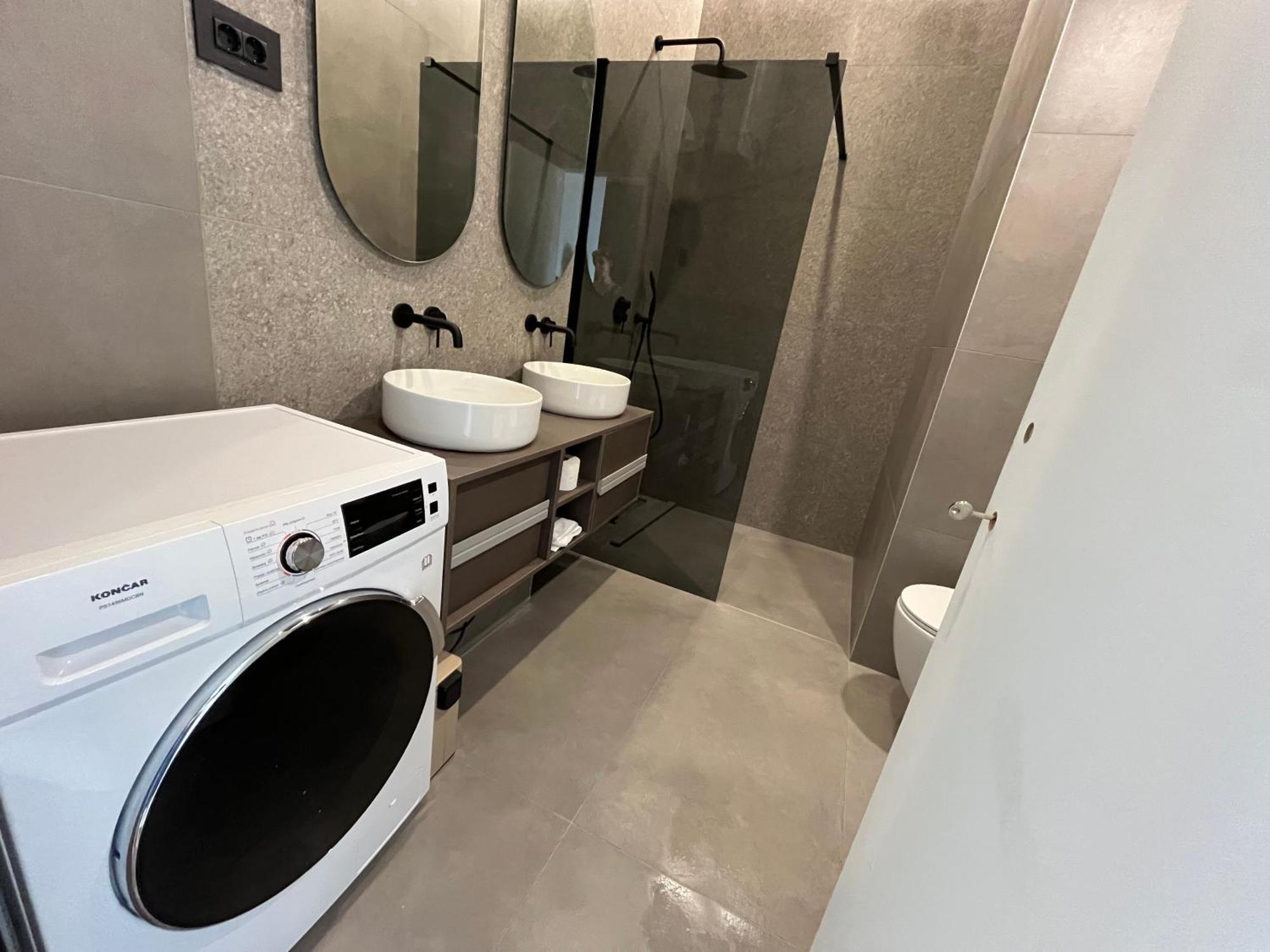 Jadabell 1 & 2 With Sea View Apartment Rijeka Bagian luar foto